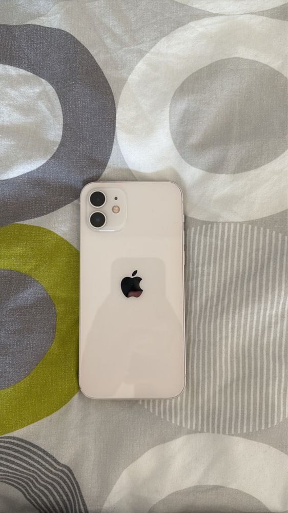 Iphone 12 64gb като нов