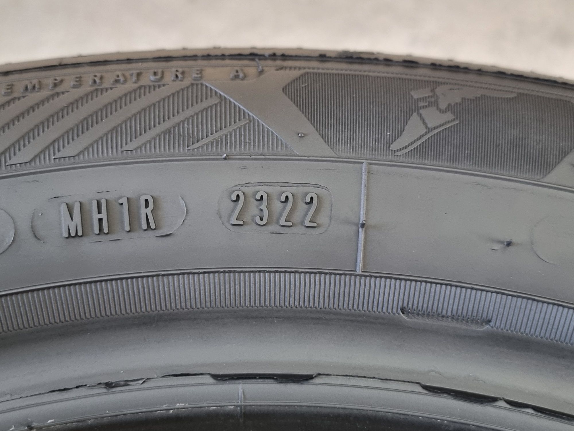 195/55/16 Goodyear 4Броя: 240лв 8мм