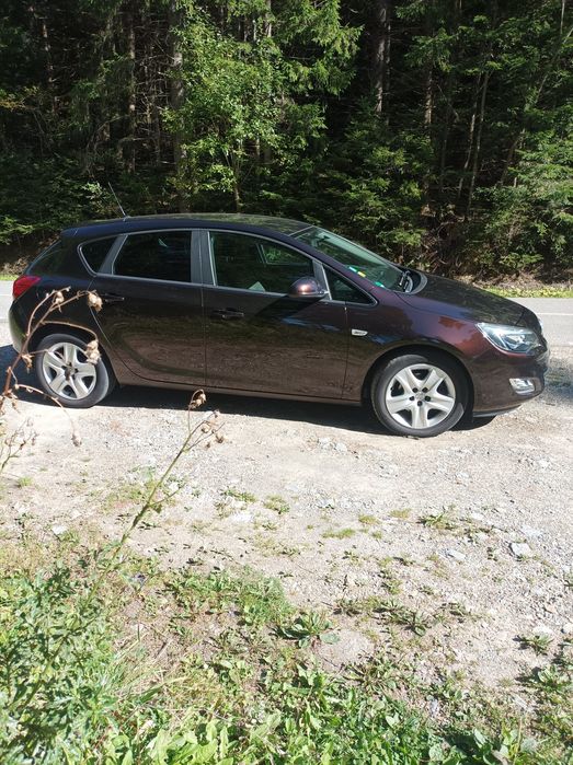 Opel Astra J 2012
