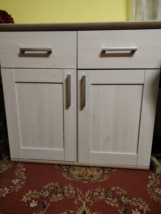 Comoda alba cu blat lemn