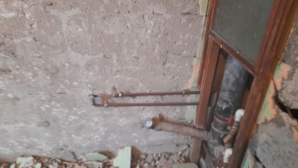 Debarasare apartamente garsoniere subsoluri boxe