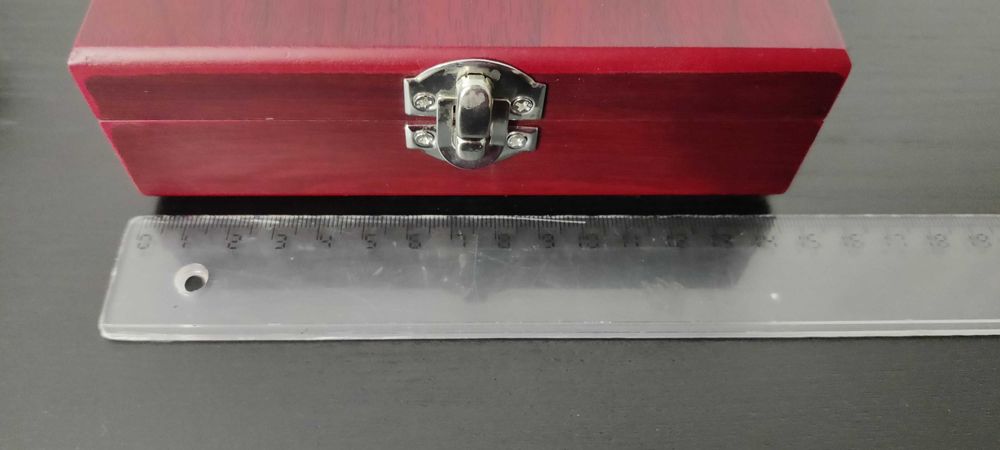 set sah si ustensile pentru sticla de vin, nou