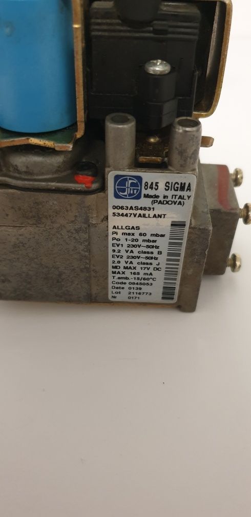 Vana de gaz SIT SIGMA 845 Vaillant VUW INT 242 / 2-3 , 282 / 2-5