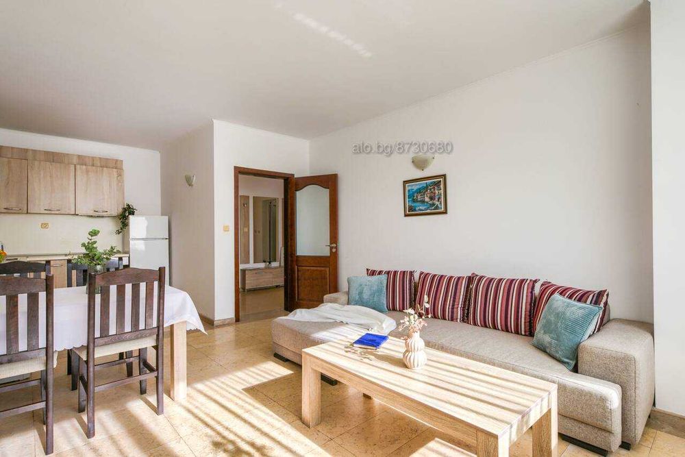 Дава се под наем Двустаен апартамент в Несебър - 72 кв.м за 230 € - Снимка #3