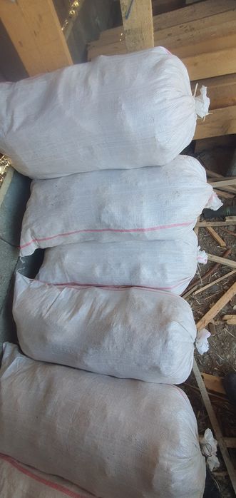 Vand brichete rumegus