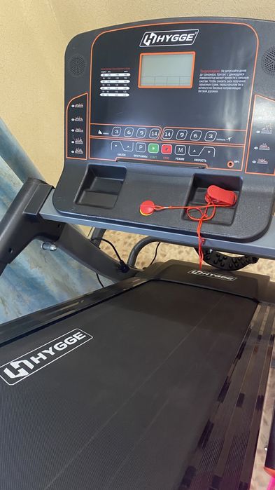 Продам беговую дорожку 200000 тг