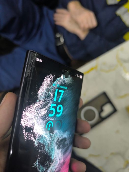 Продам  или обмен на айфон  Самсунг с22 ультра