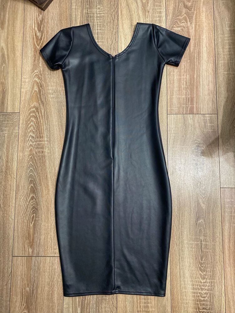 Vand rochie piele ecologica