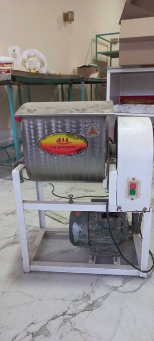 Тестомешалка хамир корадиган  аппарат