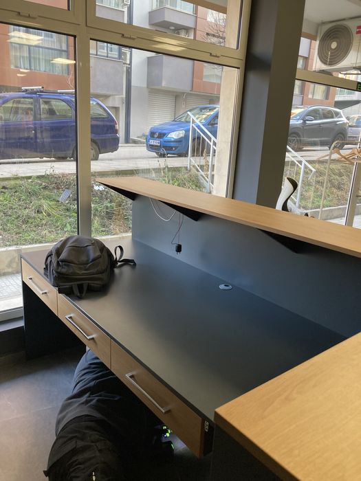 Рецепция/Front desk/Голямо бюро