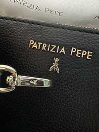 Дамско кожено черно портмоне Patrizia pepe и чанта мида