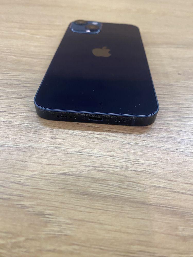 iPhone 13  Black 100% батерия-За части