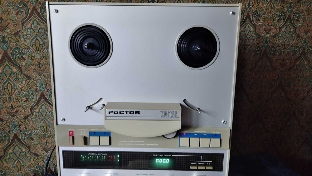 Magnetofon Rostov 112