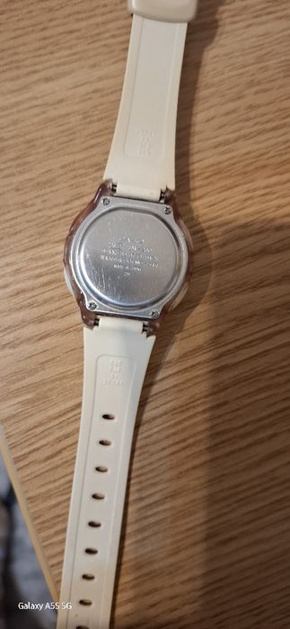 Ceas Casiorezistent la apa