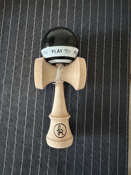 Kendama Krom-300lei,Kendama Europe -350 lei-Kendama X -130 lei