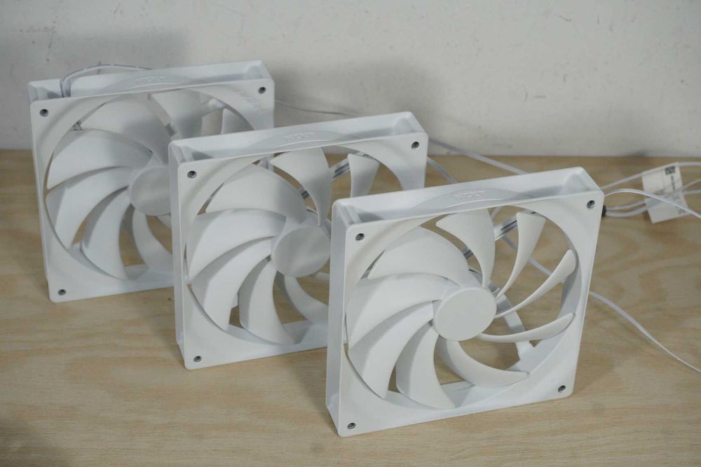 Вентилатори NZXT 140mm 3 броя 3 pin White / Бели  Вкл.ДДС