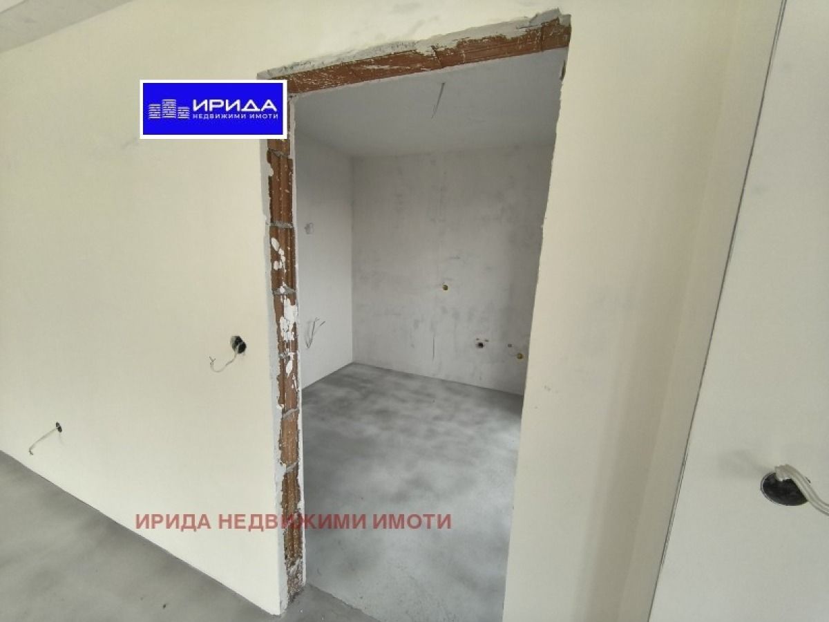 Просторен тристаен апартамент в Бояна с АКТ 16!