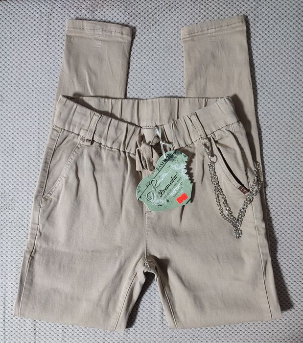 Продавам Панталони и дънки