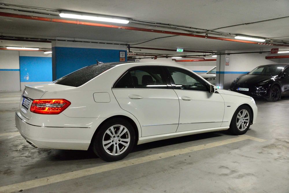 Mercedes E class w212  Avantgarde