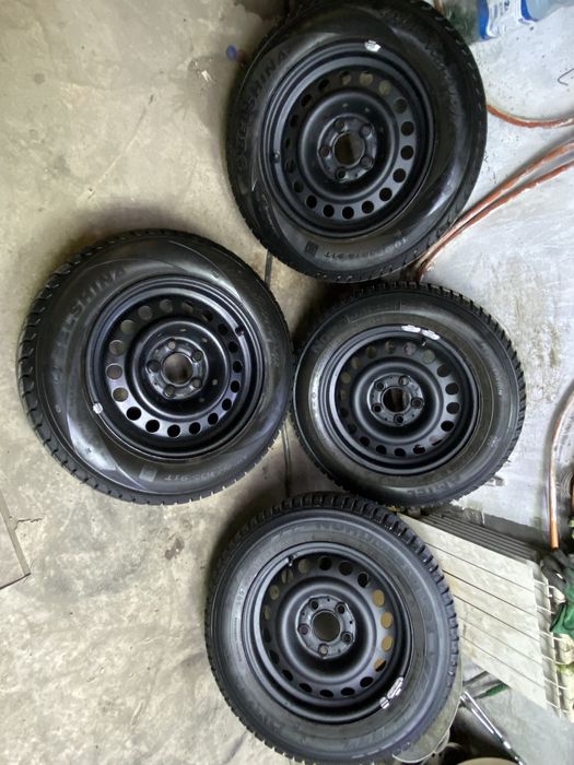 Комплект в сборе 195/65/15 на мерс 5*112