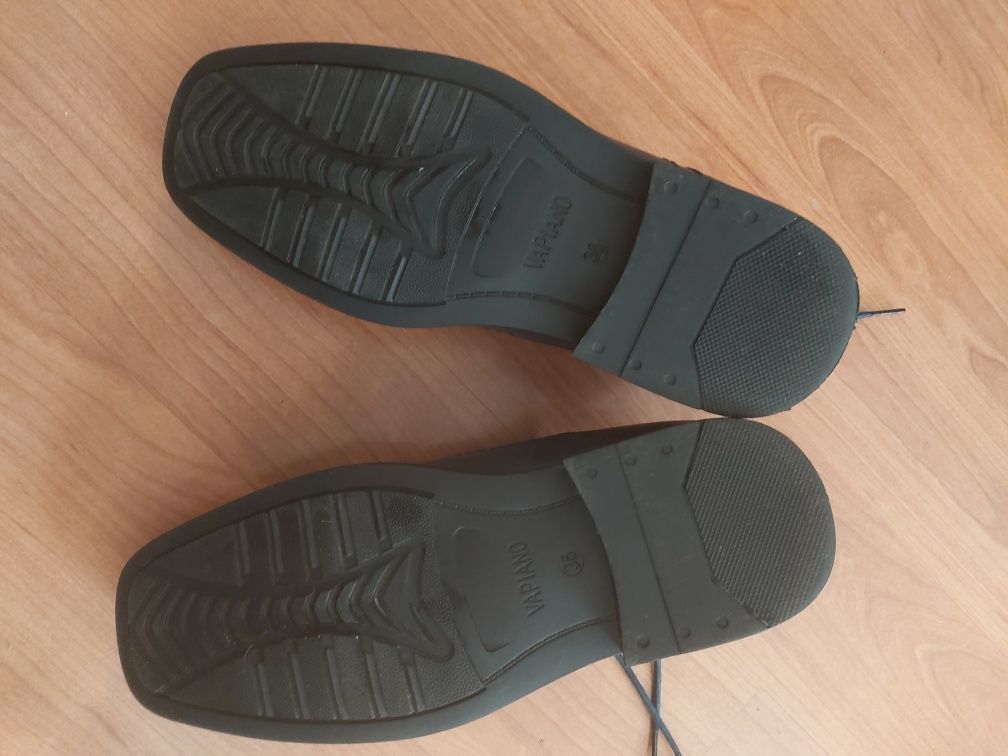Официални детски обувки   Vapiano, 36 номер