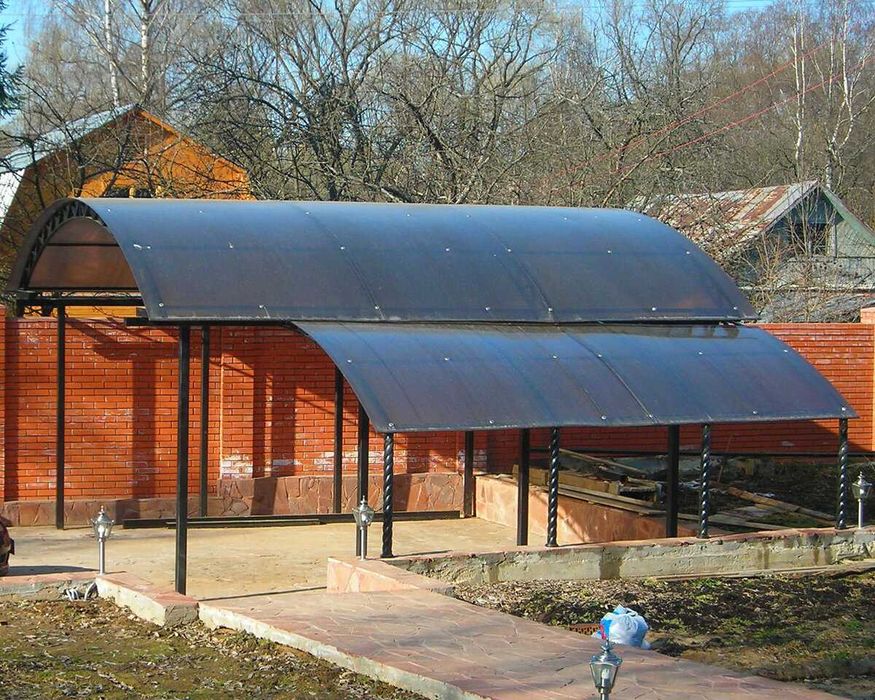 Продажа поликарбоната – надежное решение для строительства