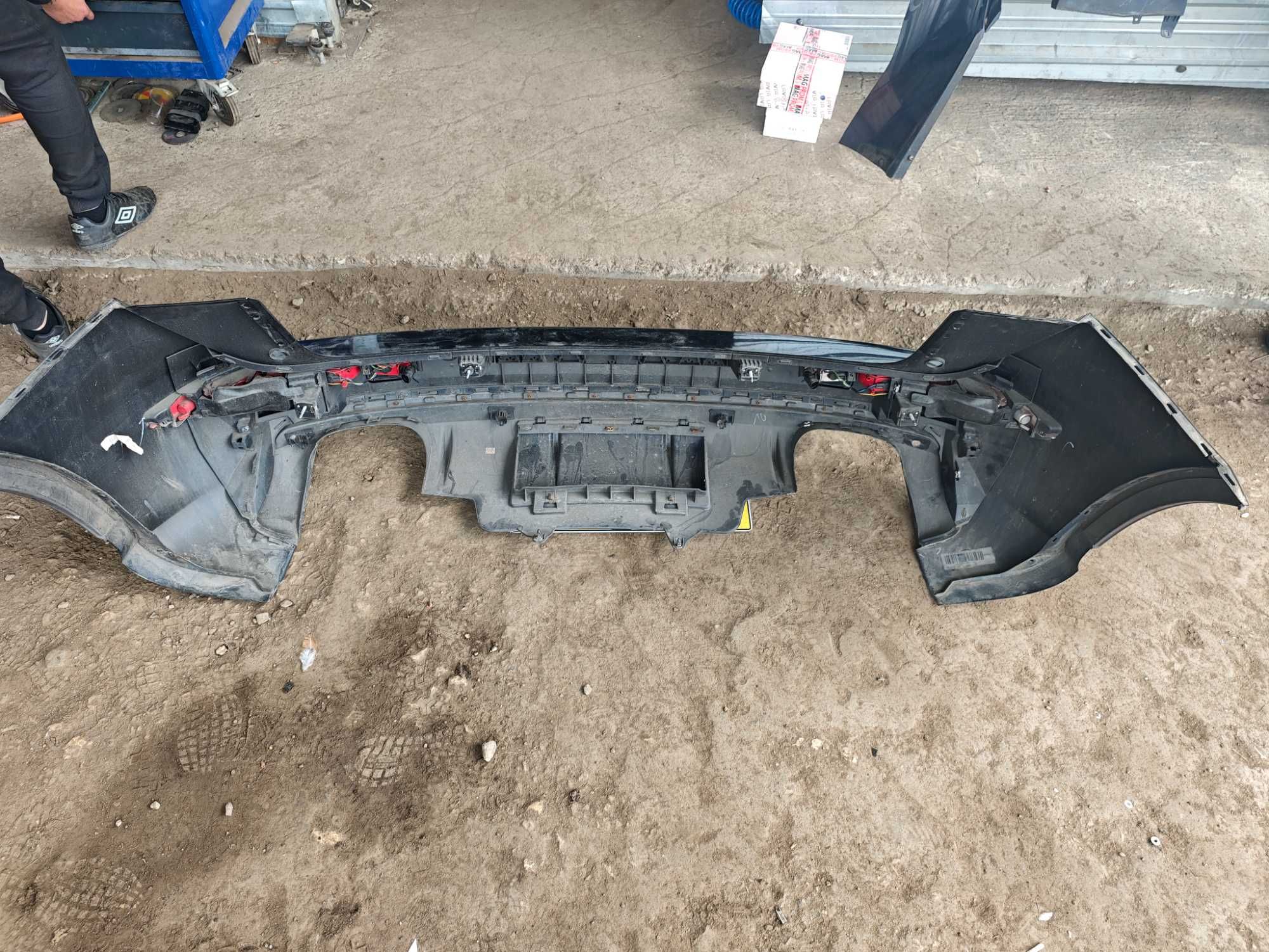 Задна броня Audi SQ5 Q5 Facelift с отвори за парктроник