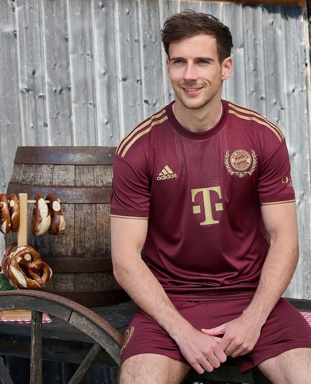 Tricou Fotbal Bayern ediție speciala Oktoberfest 22/23