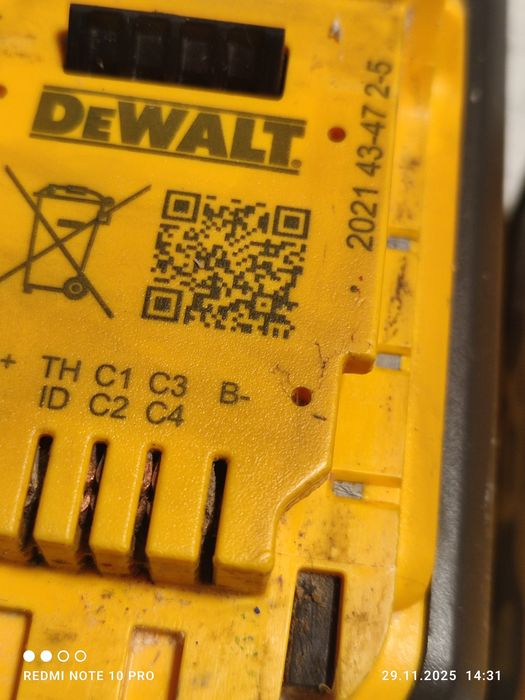 Acumulatori dewalt 18 v 5 ah  și 54 v de 9 ah