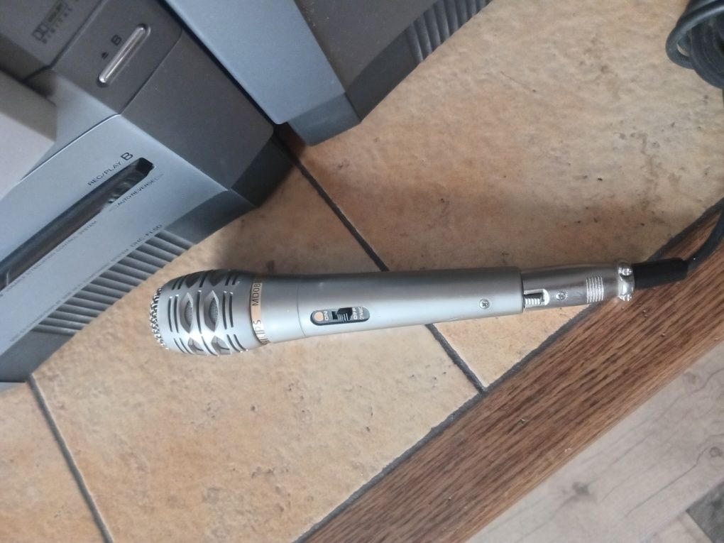 .   SONY музыкальный центр