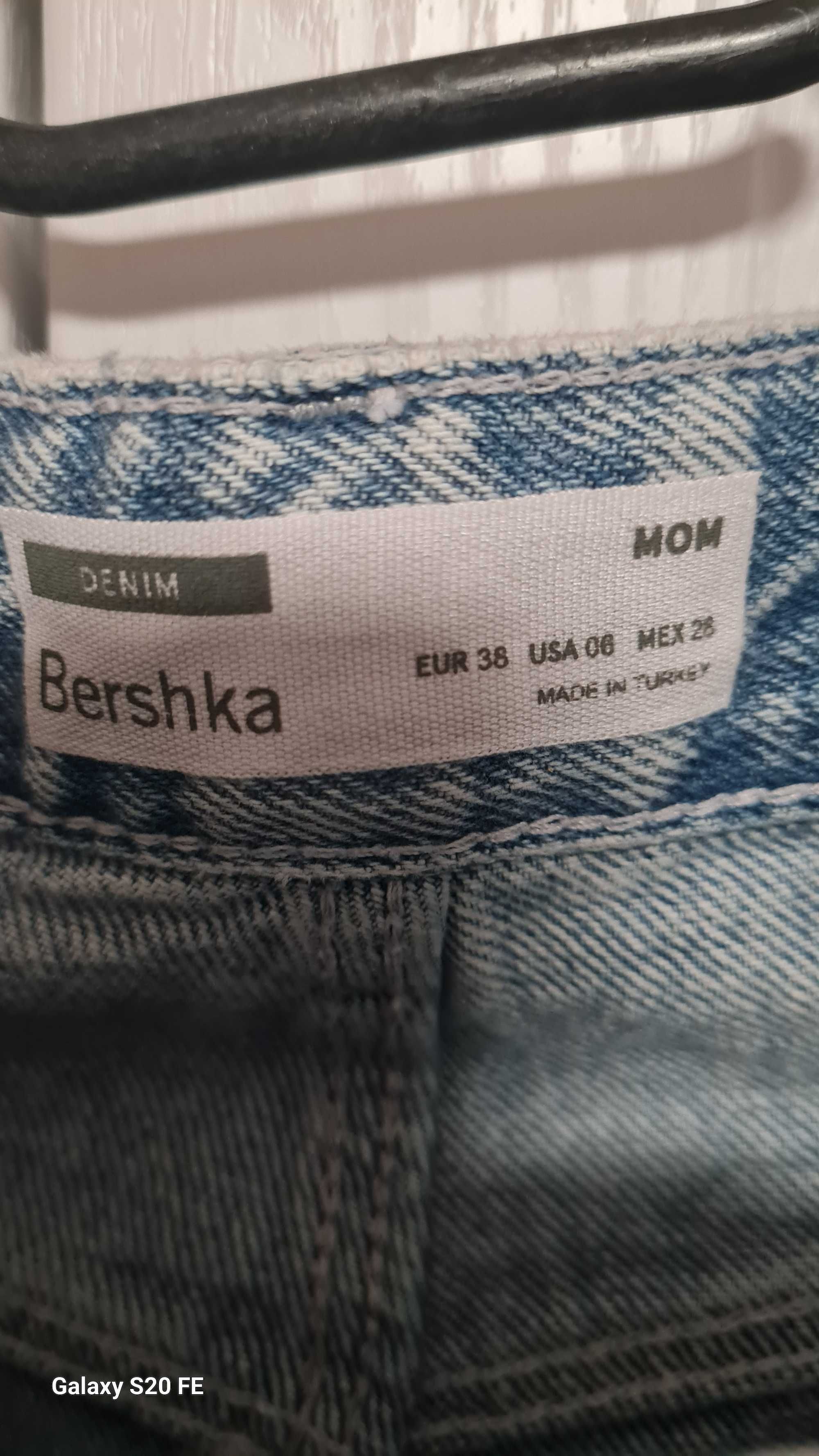 дънки Bershka, размер eur38