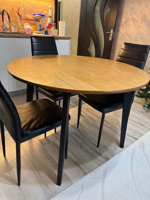 Трапезна маса + столове