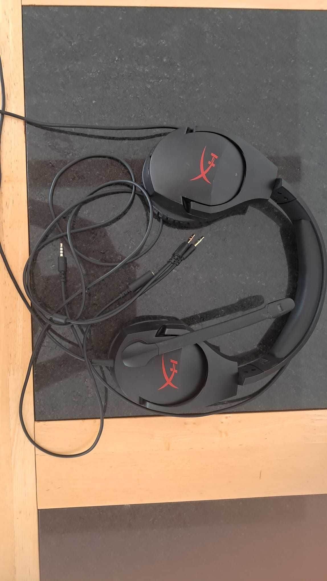 Casti cu fir hyperx
