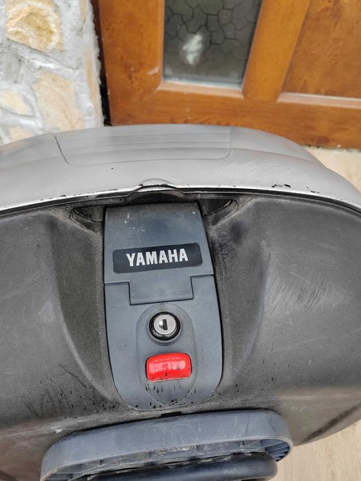 Куфар за Ямаха т макс