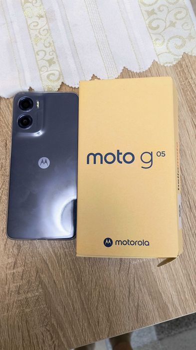 Чисто нов телефон Motorola g 05
