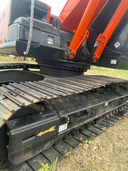Гусеничный Hitachi 210. 10% to'lov bilan. Zakazga. 2022-yil