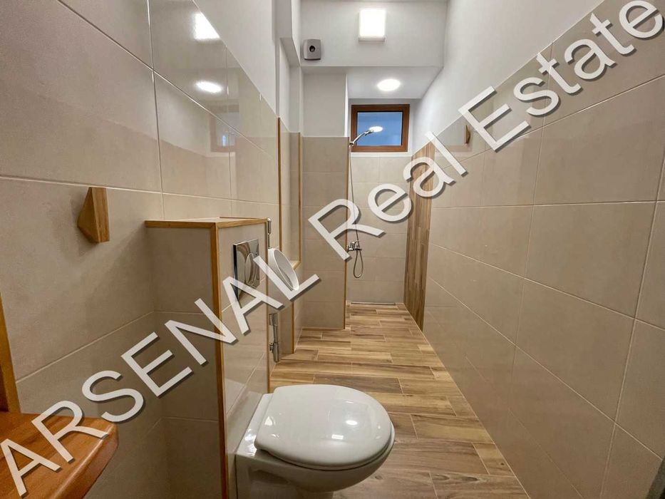 Дава се под наем Многостаен апартамент в София, Център - 150 кв.м за 1600 € - Снимка #4