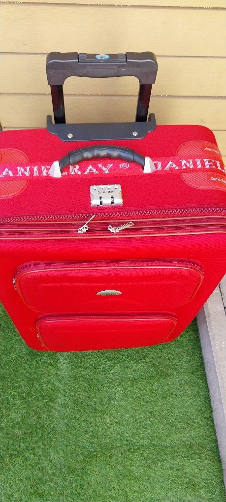 Vand troller mare rosu
