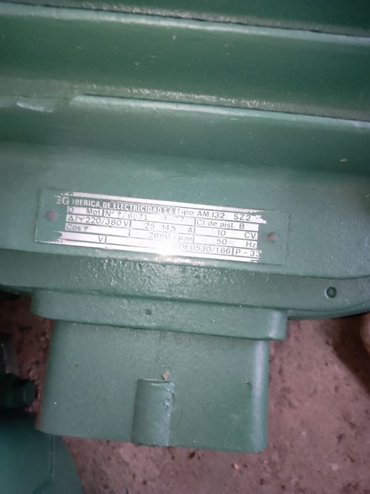 Vând motoare electrice trifazice