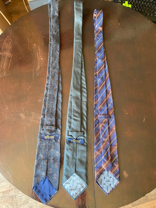 Маркови вратовръзки и други