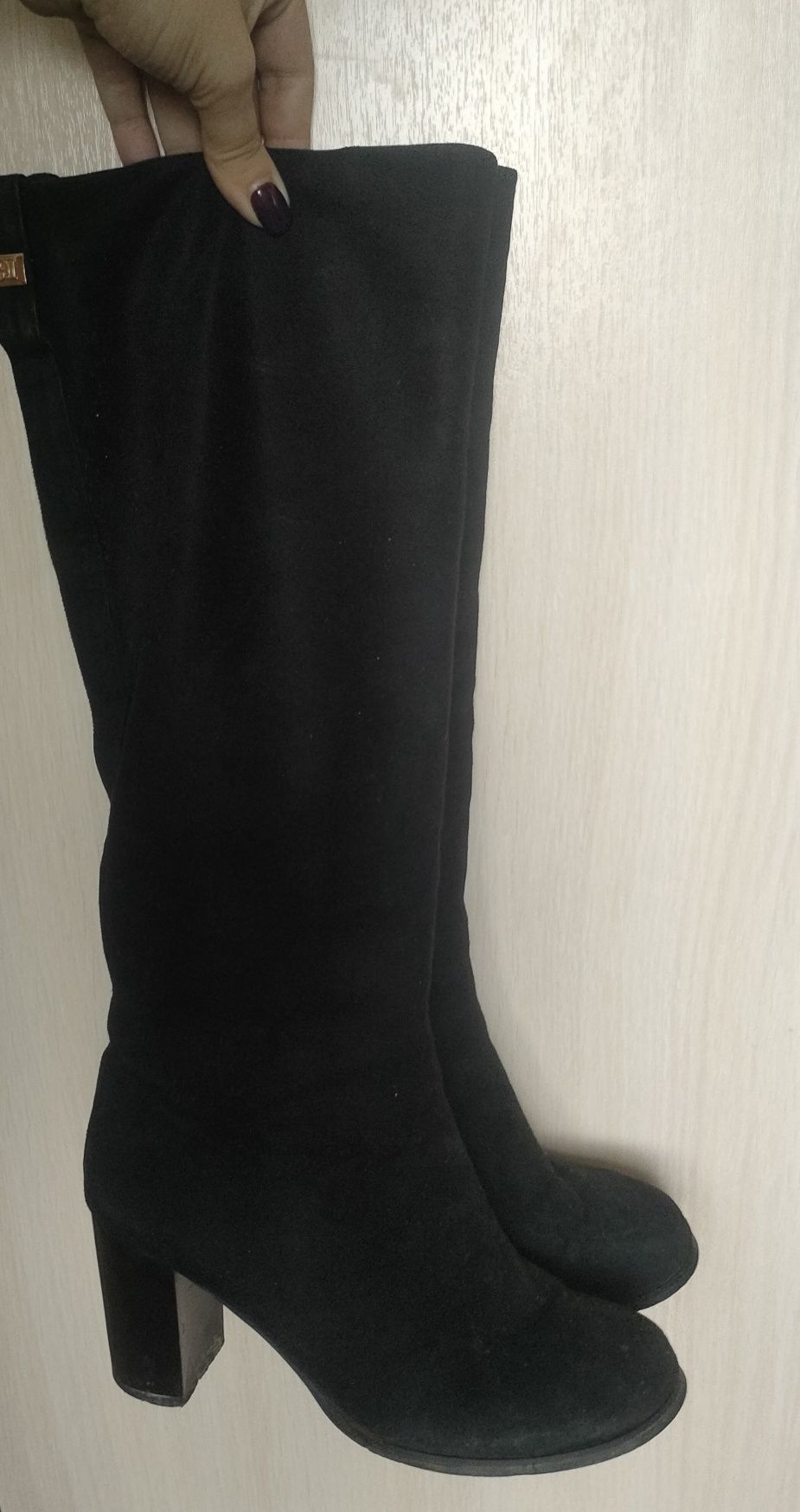 Продам женскую обувь
