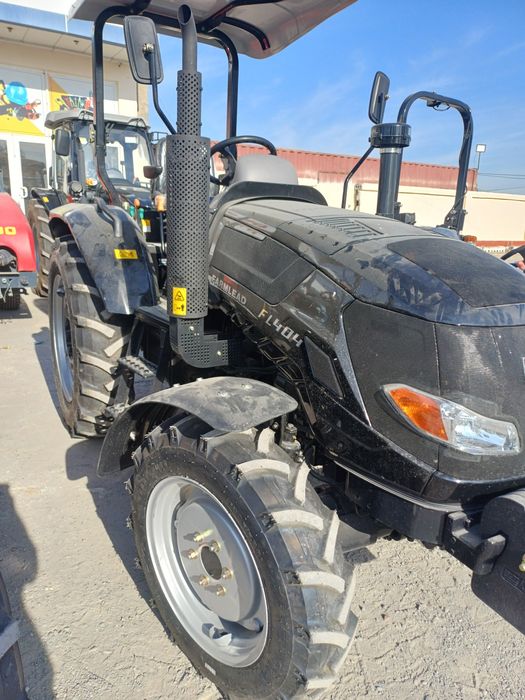Трактор FARMLEAD 404