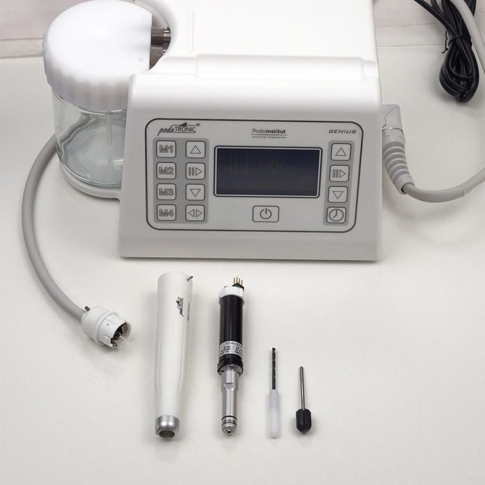 Аппарат для педикюра со спреем PodoTronic Genius