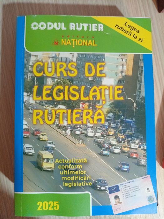 Vând sau schimb cărți