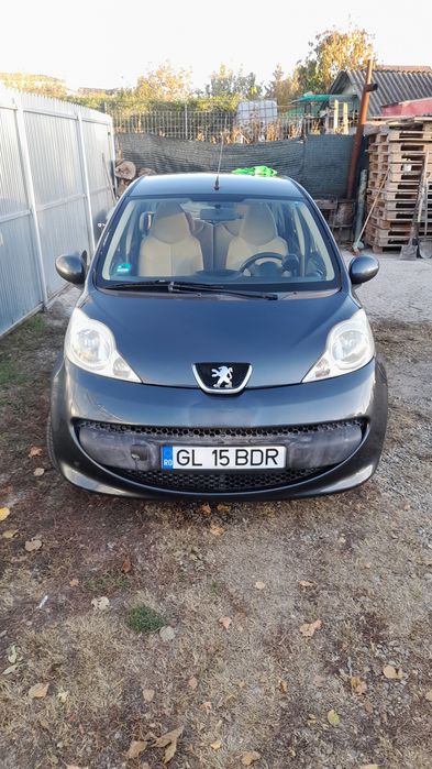Vand Peugeot 107 în stare foarte bună