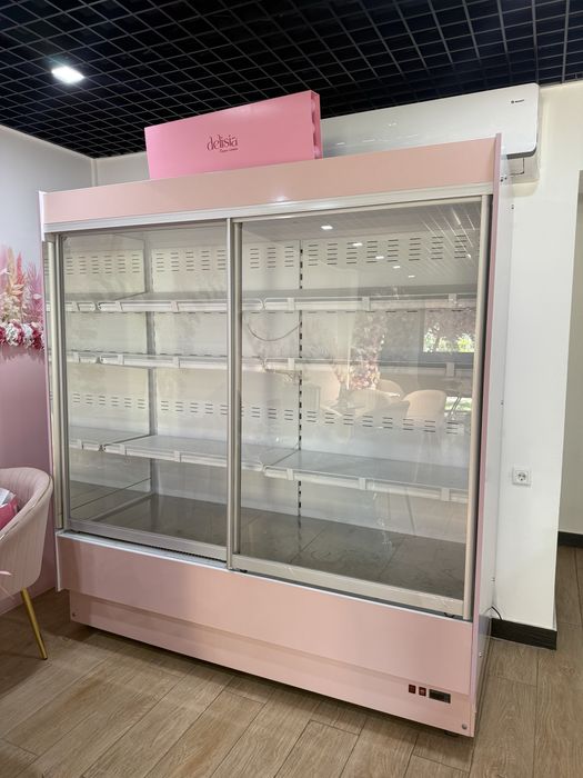 Продается промышленный холодильник