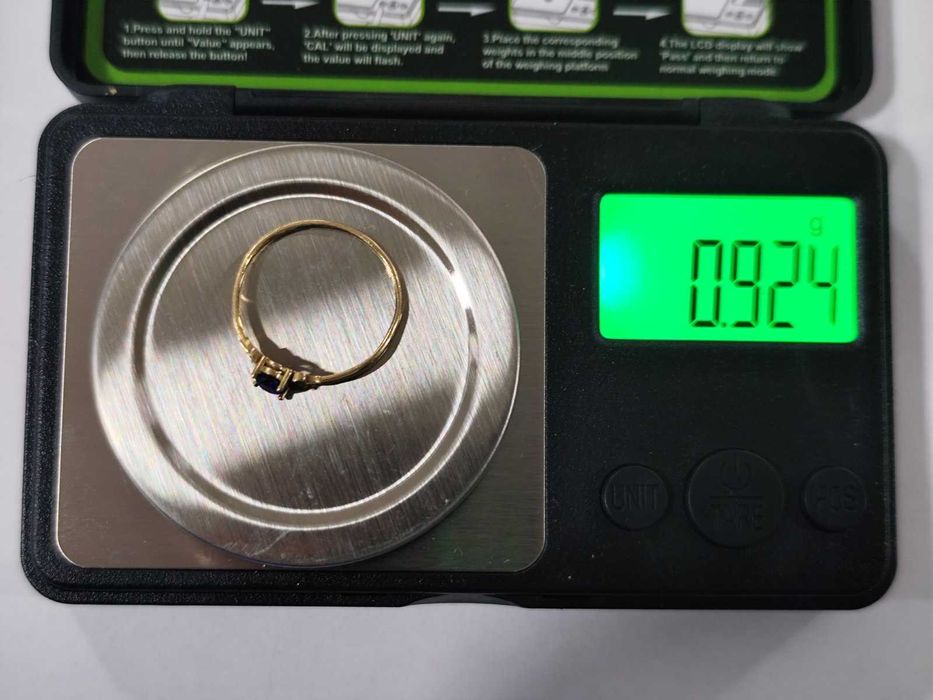 Златен пръстен с камък 14к