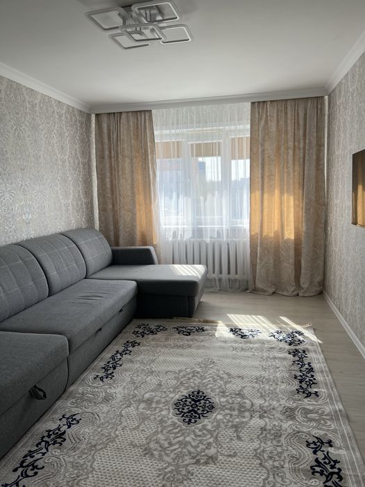 Продам кв 9 мик 27 дом