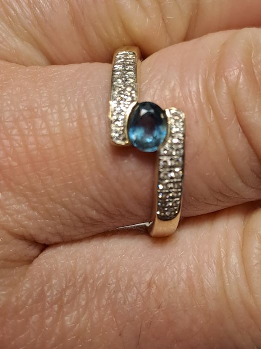 Inel aur 14 k cu safir și diamante