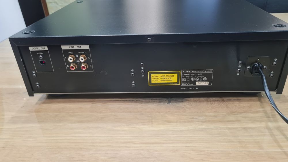 Vand CD player SONY  X333ES
